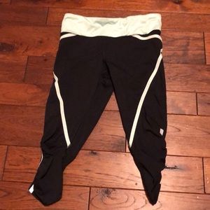 Lululemon capris